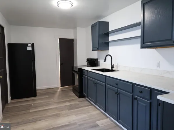 242 N 2nd St, Steelton, PA 17113
