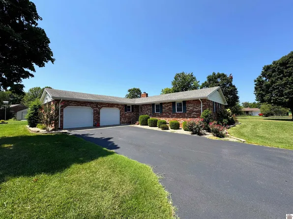 221 W Oak Dr, Benton, KY 42025