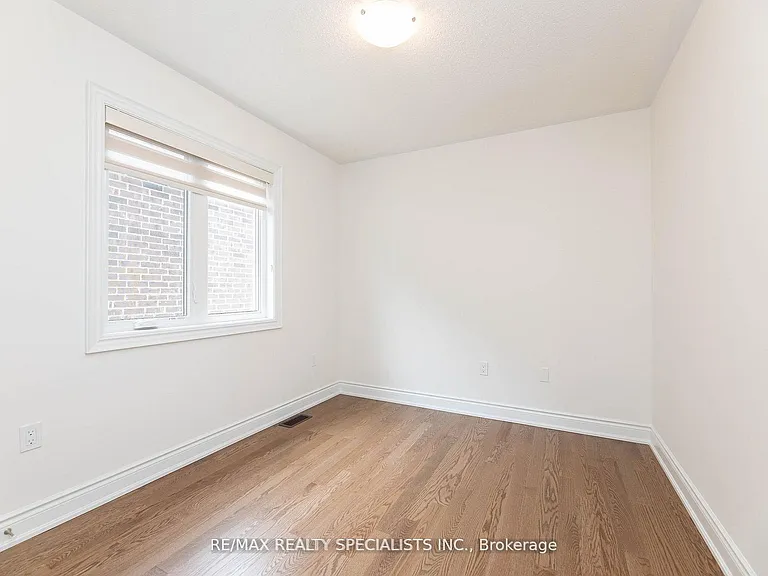 86 Bermondsey Way — Photo 20
