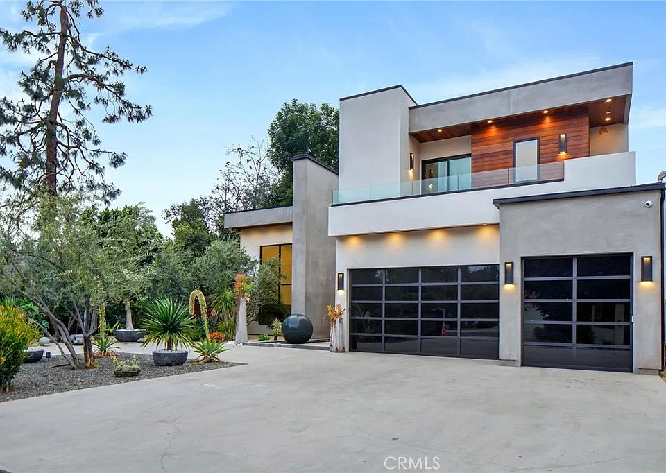 6029 Melvin Ave