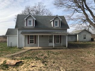 1004 Carter Brothers Rd, Hodgenville, KY 42748