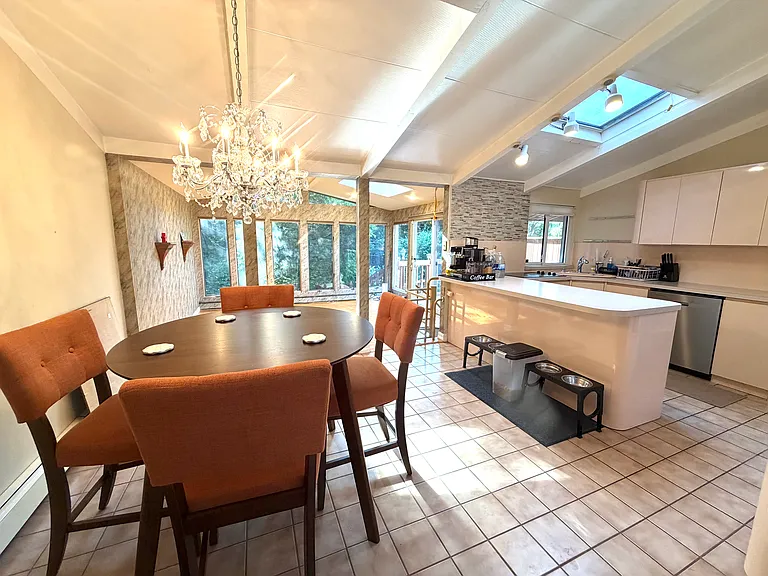 52 Deepdale Dr #1 — Photo 10