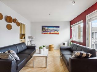 8142 120a St #402, Surrey, BC V3W 0N1