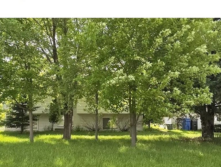1st image of 109 Andrew Ave SE