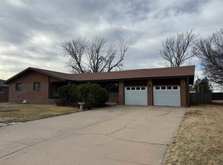 438 N Saint John St, Russell, KS 67665