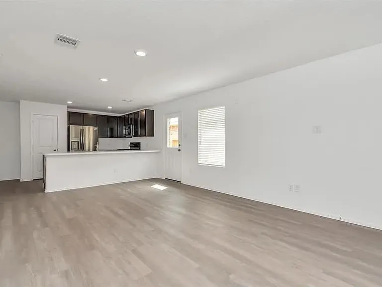 27003 Winward Creek Trl — Photo 4