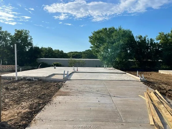 204 Paco Loop, Caldwell, TX 77836