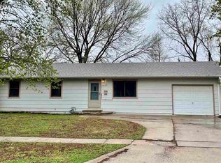 4100 SW 33rd Ter, Topeka, KS 66614