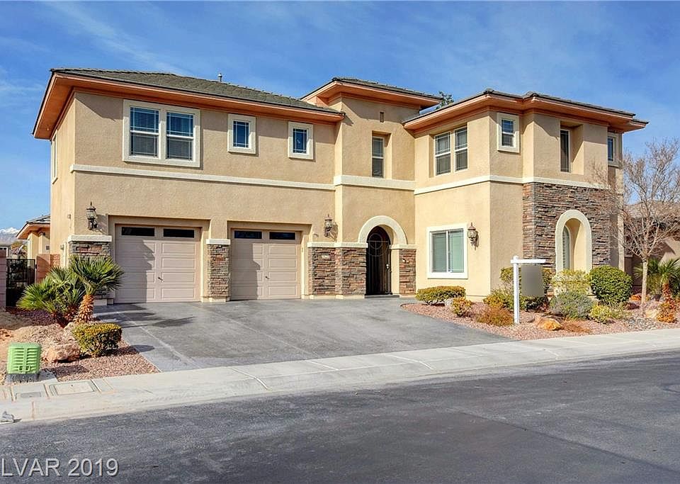 1st image of 8425 Killians Greens Dr