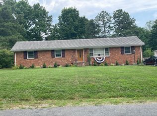 4211 Whitebirch Dr, Chester, VA 23831