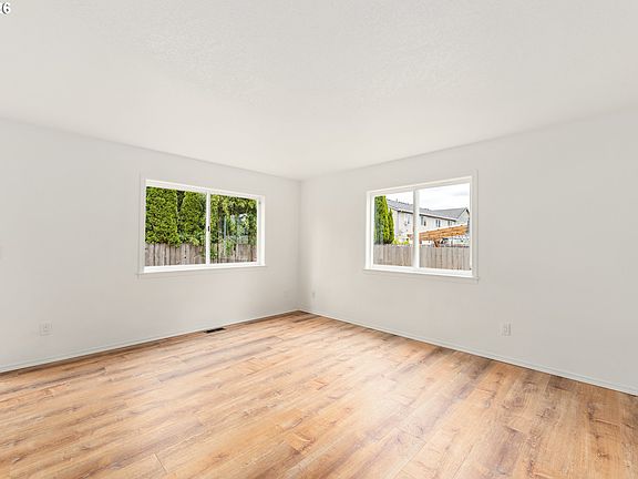 5th image of 1510 NE 154th St