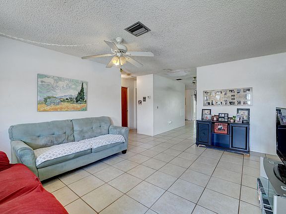 4th image of 5 & 15 SE Millwood Terrace