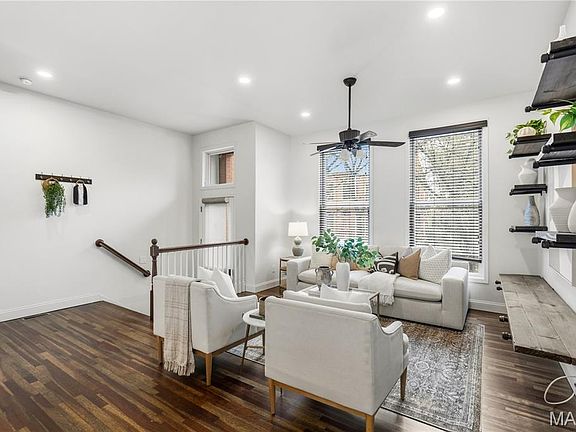 4th image of 1310 Mackay Pl