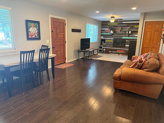 Upstairs mainroom - living room/dining room