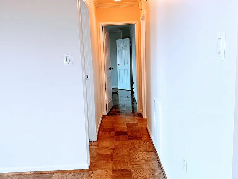 10500 Rockville Pike #527 — Photo 12