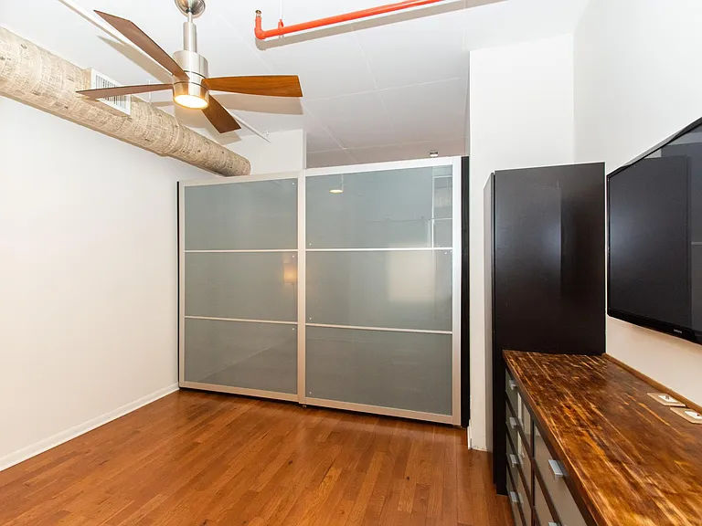 212 E Cullerton St #408 — Photo 6