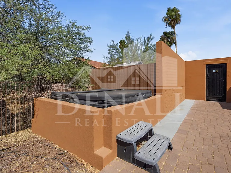 10643 N Indian Wells Dr — Photo 46
