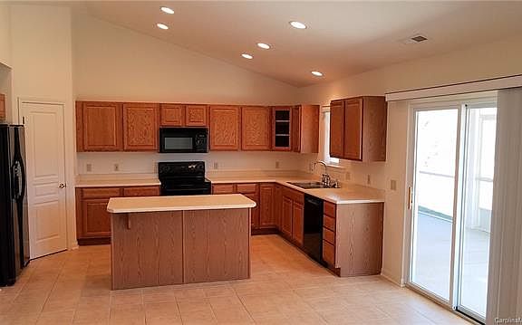 4th image of 55 Winter Wren Cir