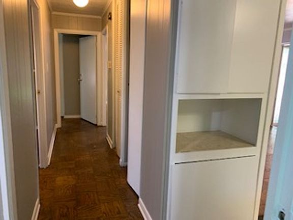 4th image of 1706 Midway St