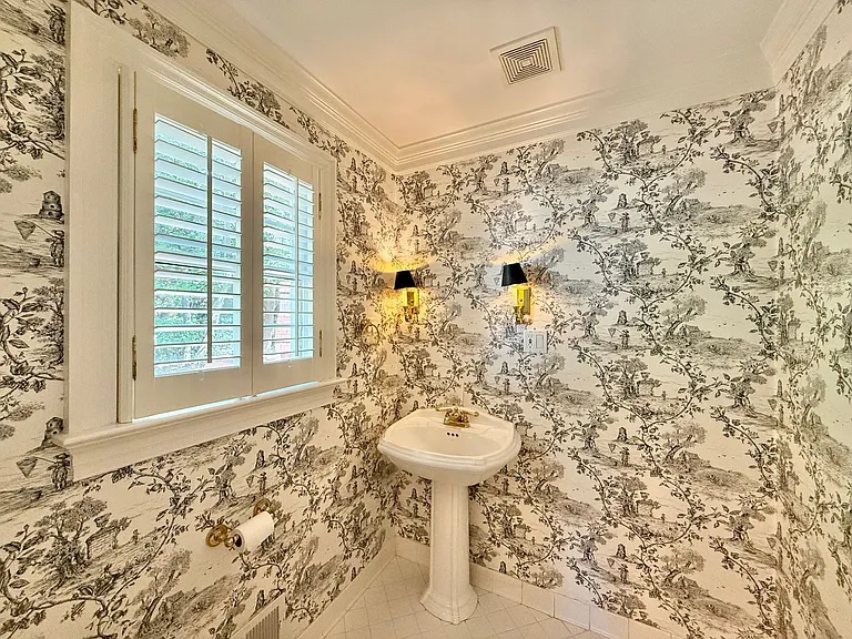 1610 Ridge Rd — Photo 12
