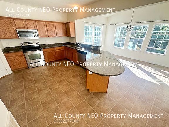 5th image of 522 Gentry Cir W