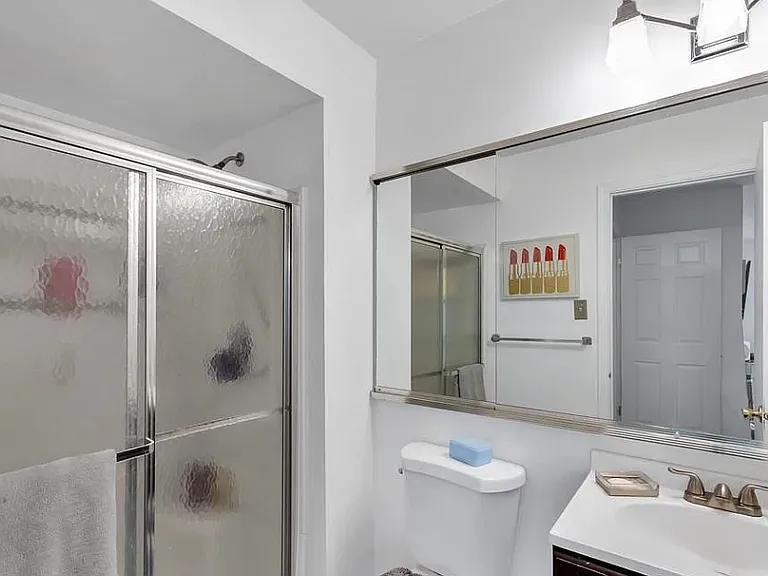 2501 Thistledown Ct #2501 — Photo 8