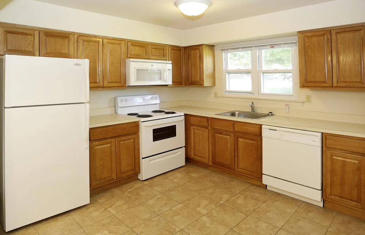 Olde Forge East Apartments & Townhomes — Photo 1