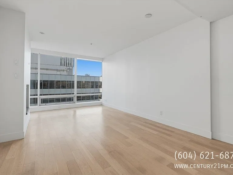1111 Alberni St #2206 — Photo 3