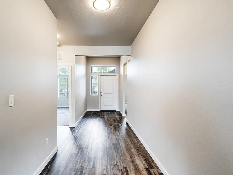 1935 W Heavy Timber Dr — Photo 5