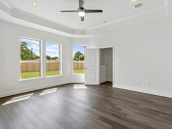5th image of 1313 Graham Trace Ln