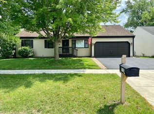 115 Bolz Rd, Carpentersville, IL 60110