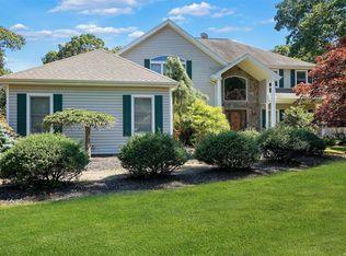 27 Esplanade Dr, East Patchogue, NY 11772