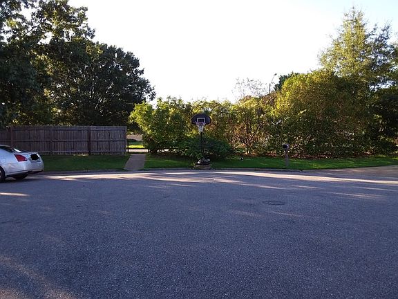 5th image of 1200 Etworth Ln