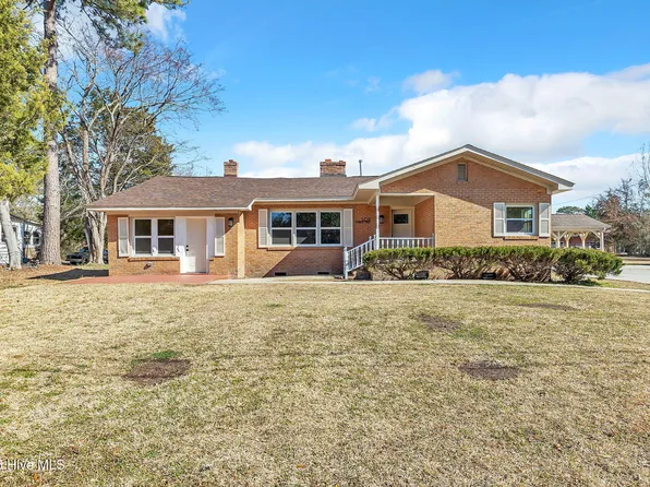 508 N Wright Street, Burgaw, NC 28425