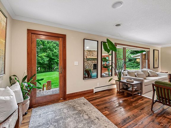 5th image of 27885 Woodside Rd