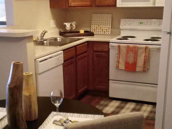 2nd image of 16907 Oakmont Dr APT 8