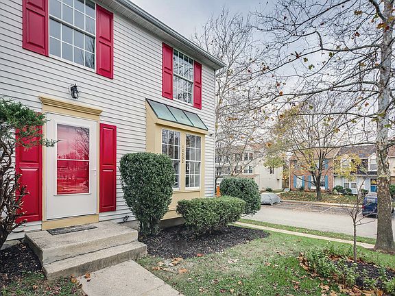 2nd image of 10830 Olde Woods Way