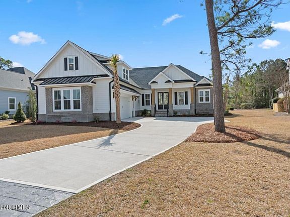 2nd image of 6591 Willowbank Place SW