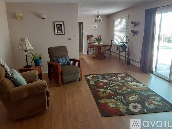 5th image of 3544 Luke Cir NW