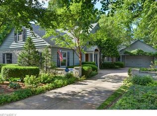 22056 Lake Rd, Rocky River, OH 44116