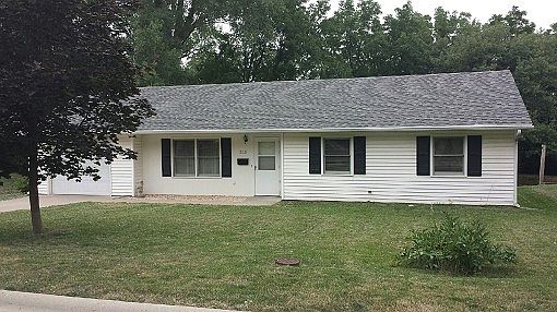 1st image of 313 E 8th St