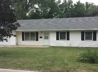 313 E 8th St, Maryville, MO 64468