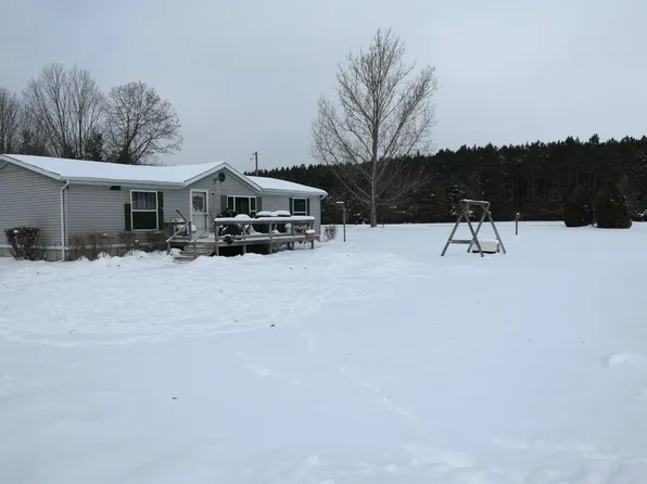 1973 Midway Dr, Weidman, MI 48893