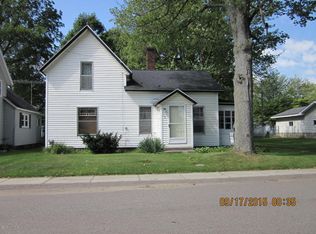 120 S 2nd St, Lawrence, MI 49064