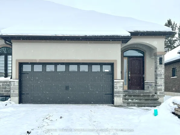 99 Cloverleaf Dr #19, Belleville, ON K8N 4Z5