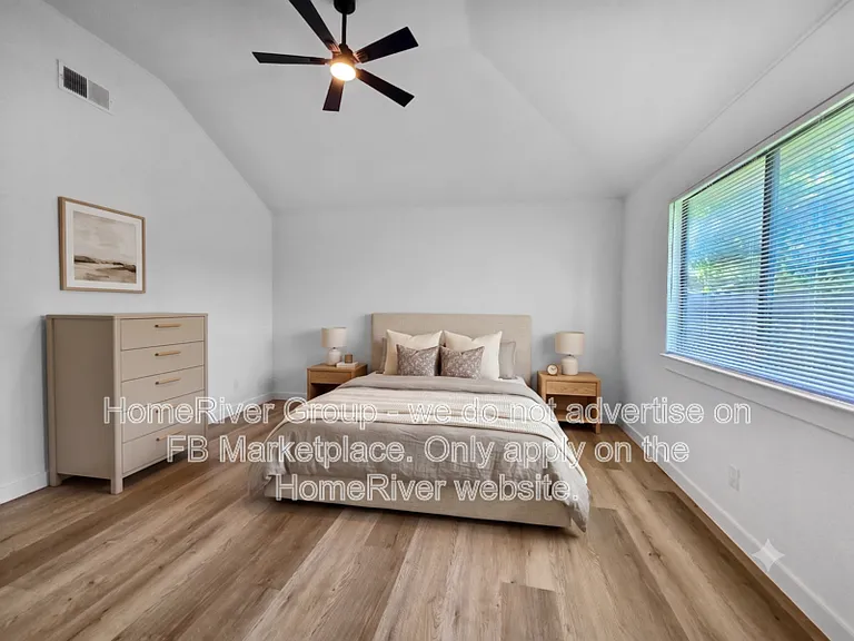 2612 Woodlark Dr — Photo 3