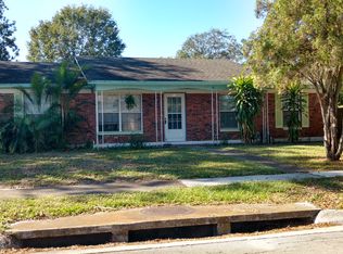 711 Tradewinds Dr, Brandon, FL 33511