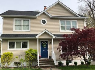 478 Hunter Rd, Ridgewood, NJ 07450