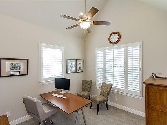 4th image of 2704 Piersall Dr