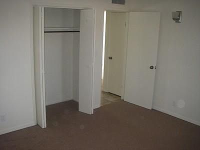 05-801-10st-2br-bedroom2_10052016